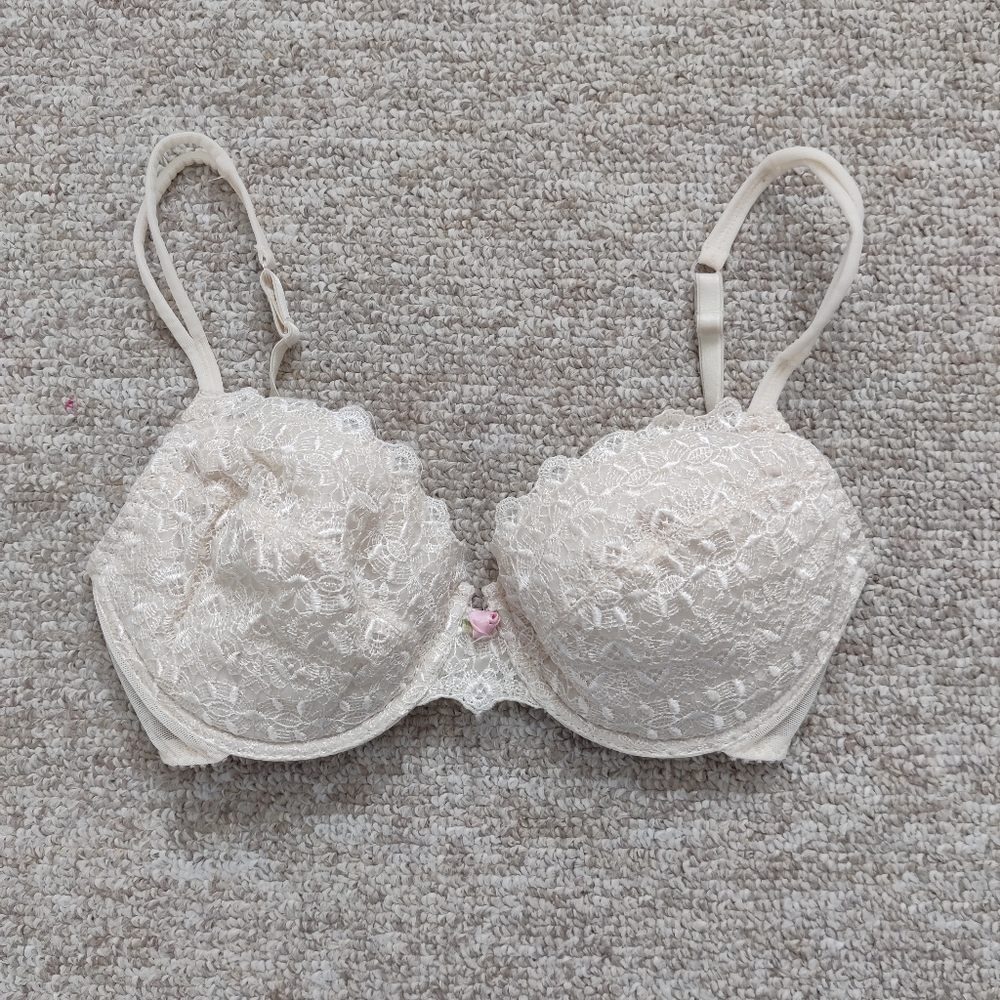 Lace Underwire Push-Up Bra - Cream